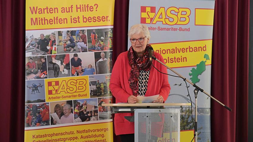 Kreispräsidentin Petra Kirner überbrachte die Grußworte des Kreises Ostholstein.